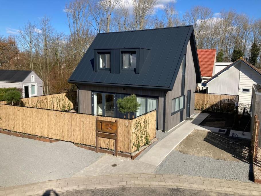 Vakantiewoning 1 Aan Zee, 400 Meter Van Het Strand 주테란데 외부 사진
