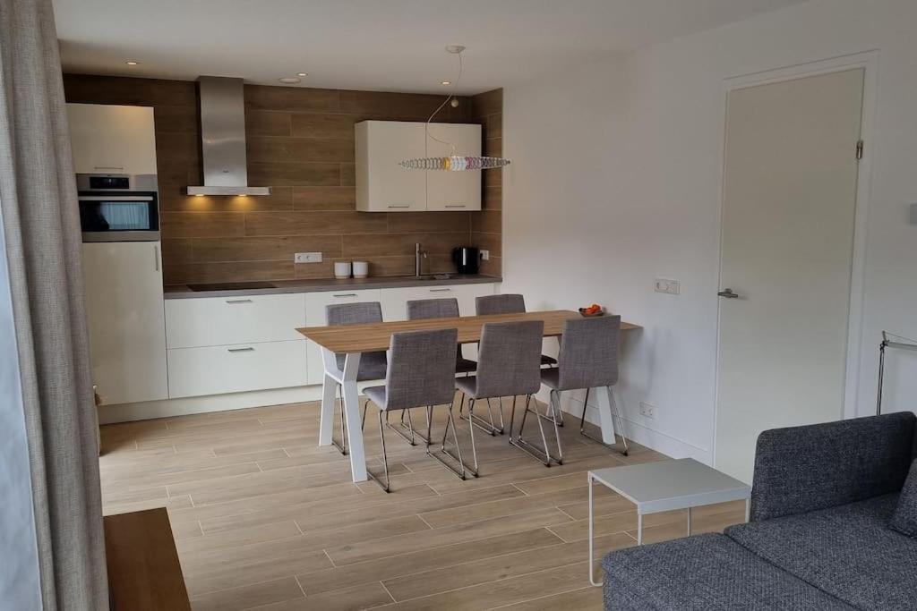 Vakantiewoning 1 Aan Zee, 400 Meter Van Het Strand 주테란데 외부 사진
