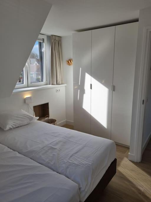 Vakantiewoning 1 Aan Zee, 400 Meter Van Het Strand 주테란데 외부 사진